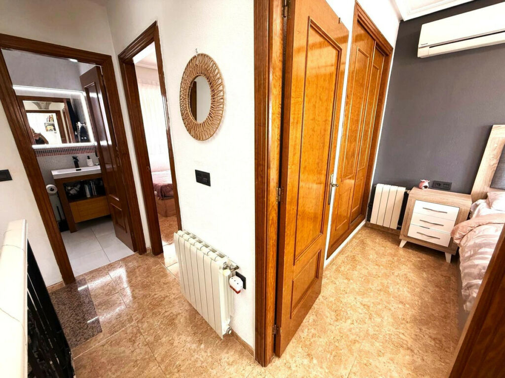 Semi-Detached House Villamartin Alicante - Bild 10