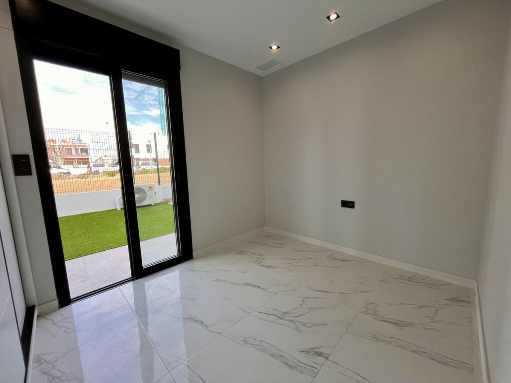 Ground Floor Apartment Playa Flamenca Alicante - zdjęcie 11