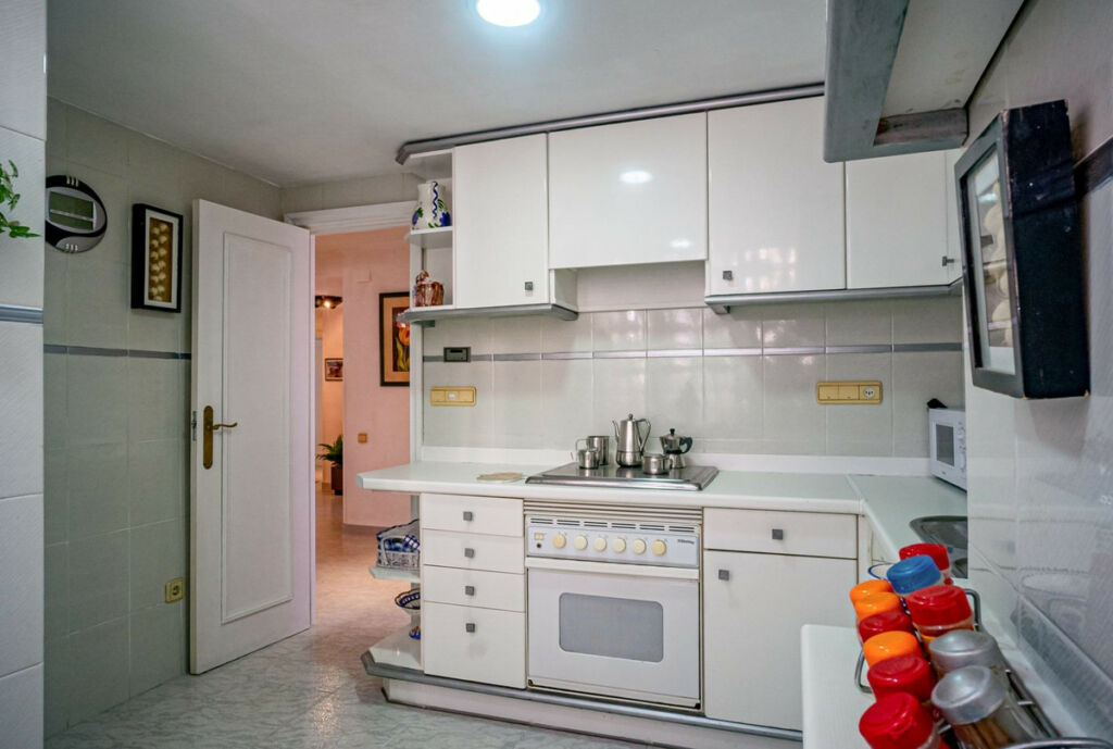 Middle Floor Apartment Benidorm Alicante - zdjęcie 13