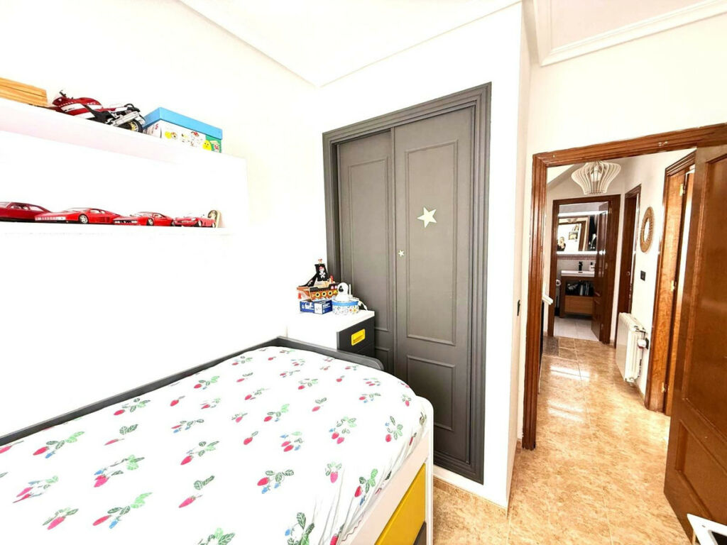 Semi-Detached House Villamartin Alicante - Bild 13