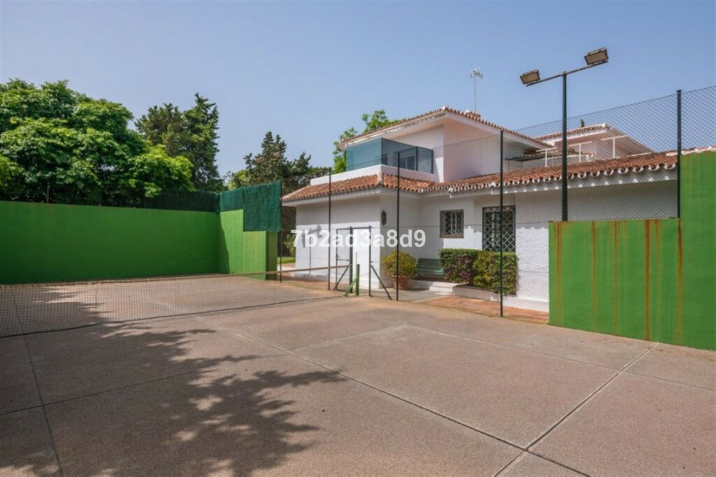 Detached Villa Calahonda Málaga - imagen 14