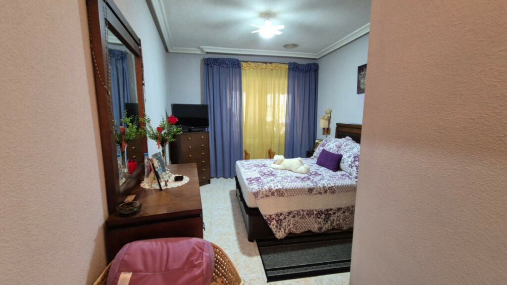 Middle Floor Apartment Torrevieja Alicante - imagen 15