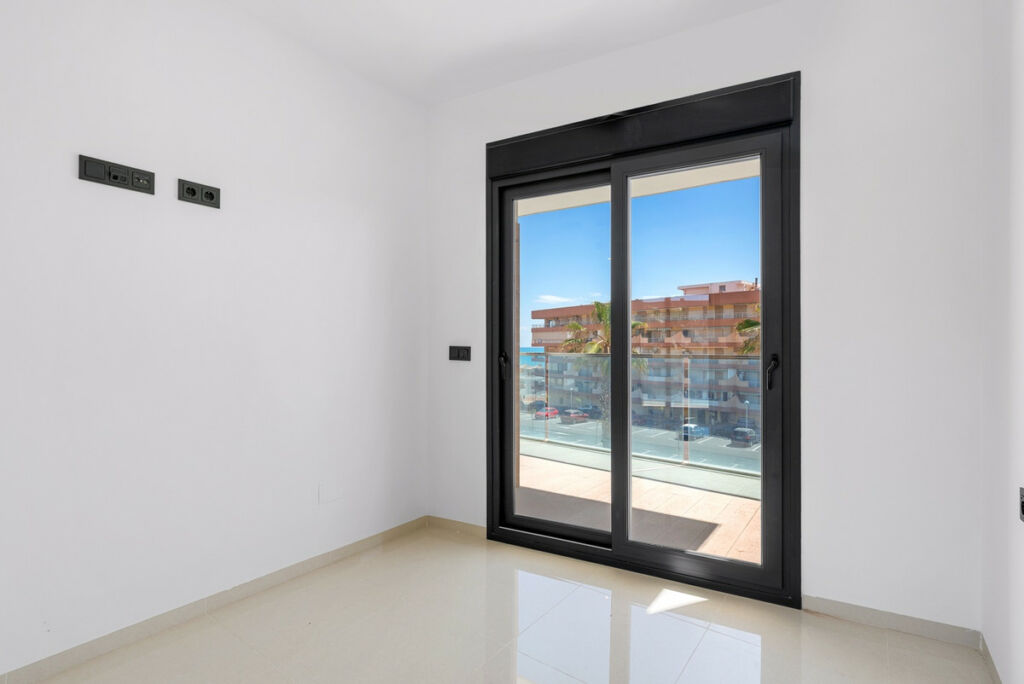Middle Floor Apartment Guardamar del Segura Alicante - imagen 15