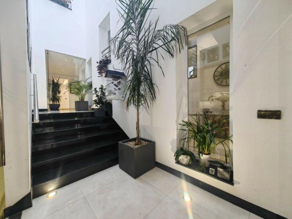 Detached Villa Estepona Málaga - imagen 16