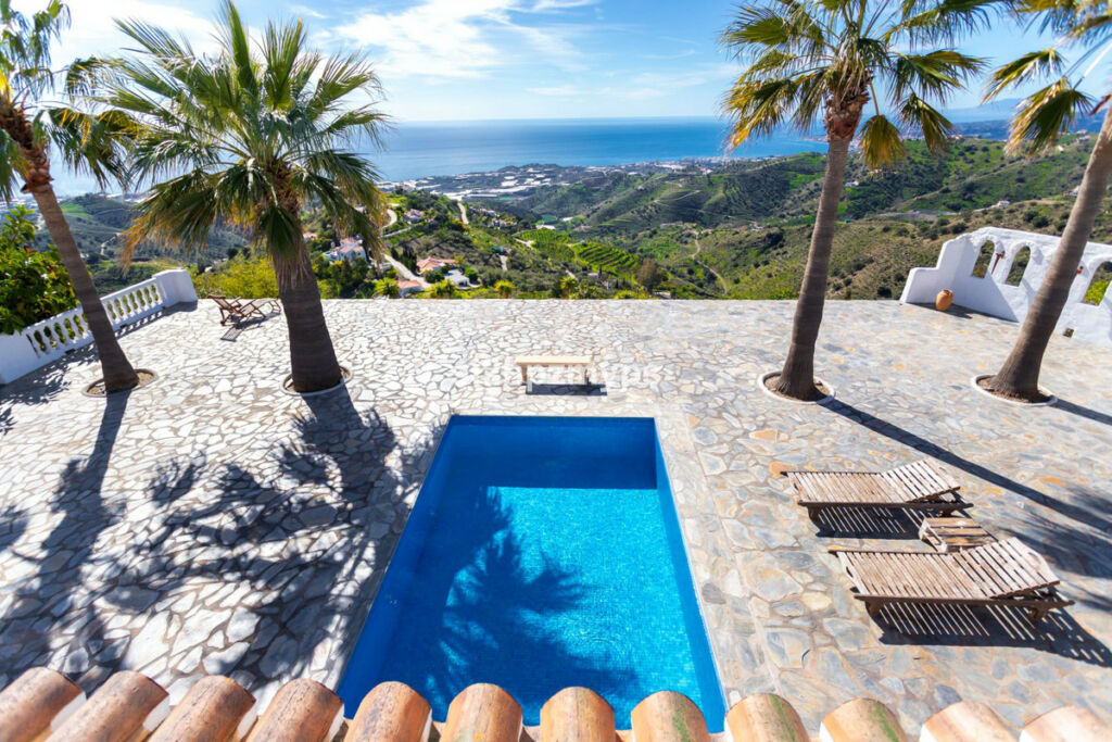 Detached Villa Sayalonga Málaga - Bild 17