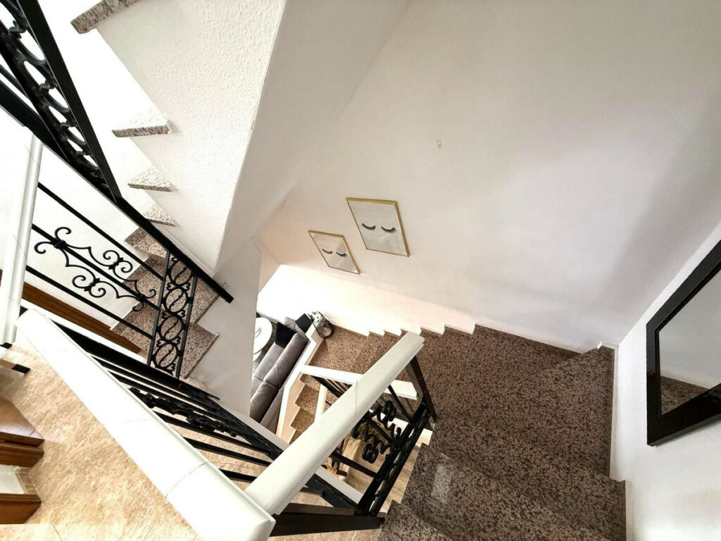Semi-Detached House Villamartin Alicante - Bild 18