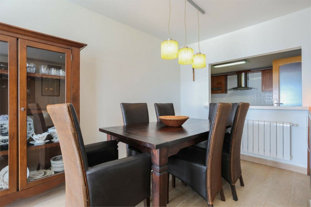 Middle Floor Apartment Torrevieja Alicante - image 17
