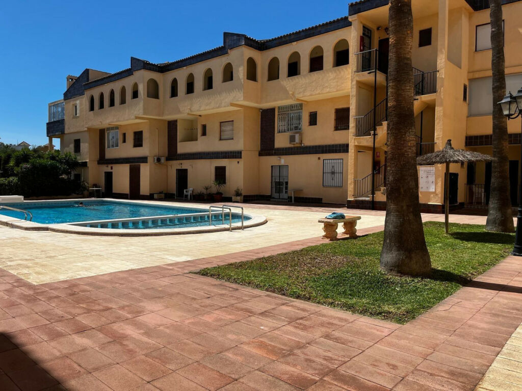 Middle Floor Apartment Punta Prima Alicante - zdjęcie 2