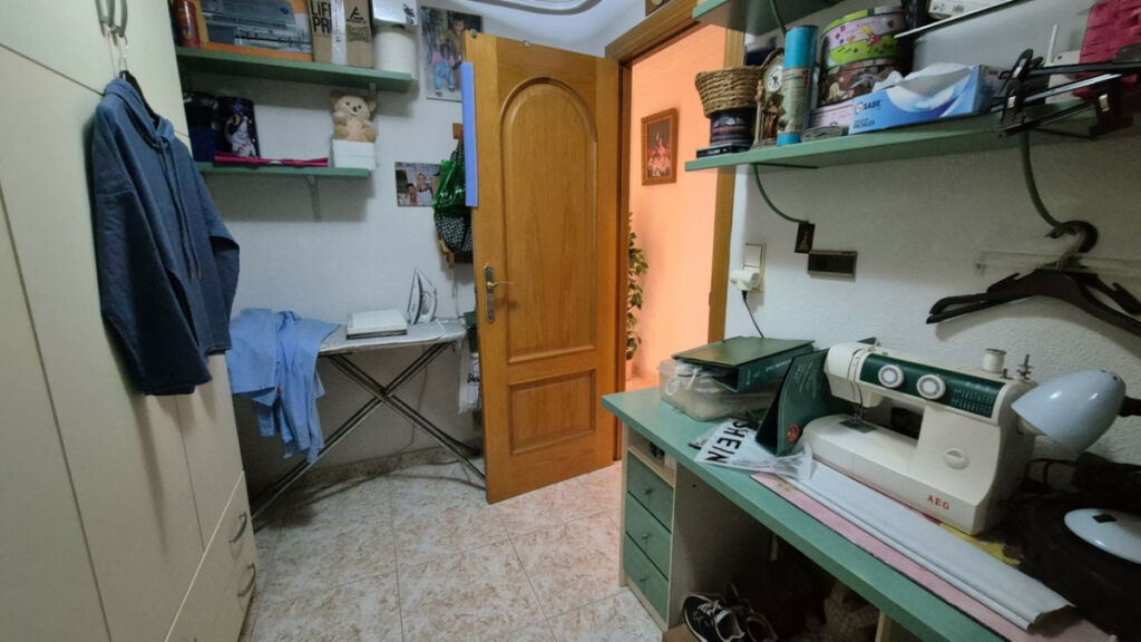 Middle Floor Apartment Torrevieja Alicante - imagen 22