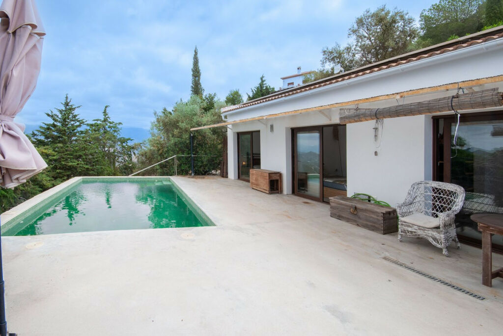 Detached Villa Sayalonga Málaga - imagen 25