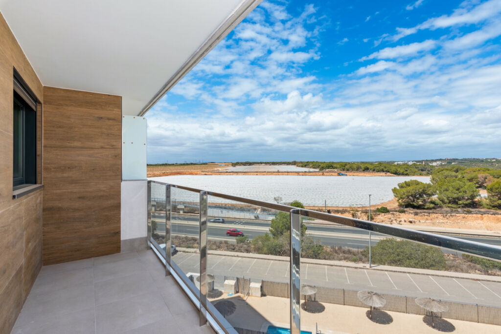 Middle Floor Apartment Campoamor Alicante - imagen 26