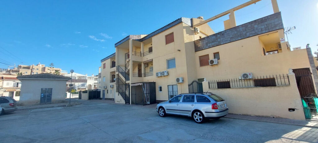 Middle Floor Apartment Punta Prima Alicante - zdjęcie 28