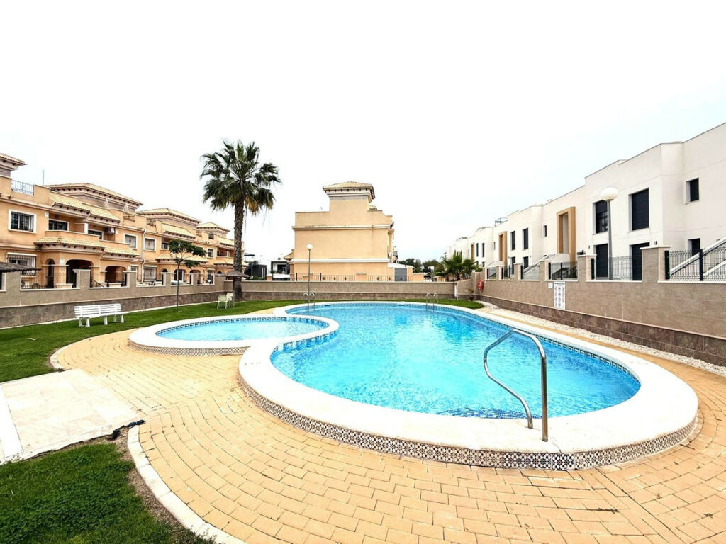 Semi-Detached House Villamartin Alicante - Bild 29