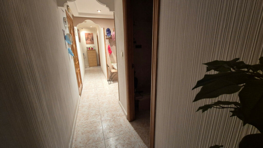 Middle Floor Apartment Torrevieja Alicante - imagen 29