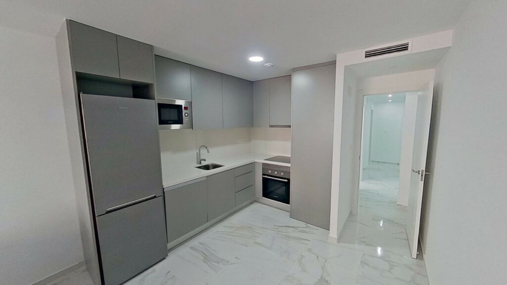 Middle Floor Apartment Torrevieja Alicante - zdjęcie 3