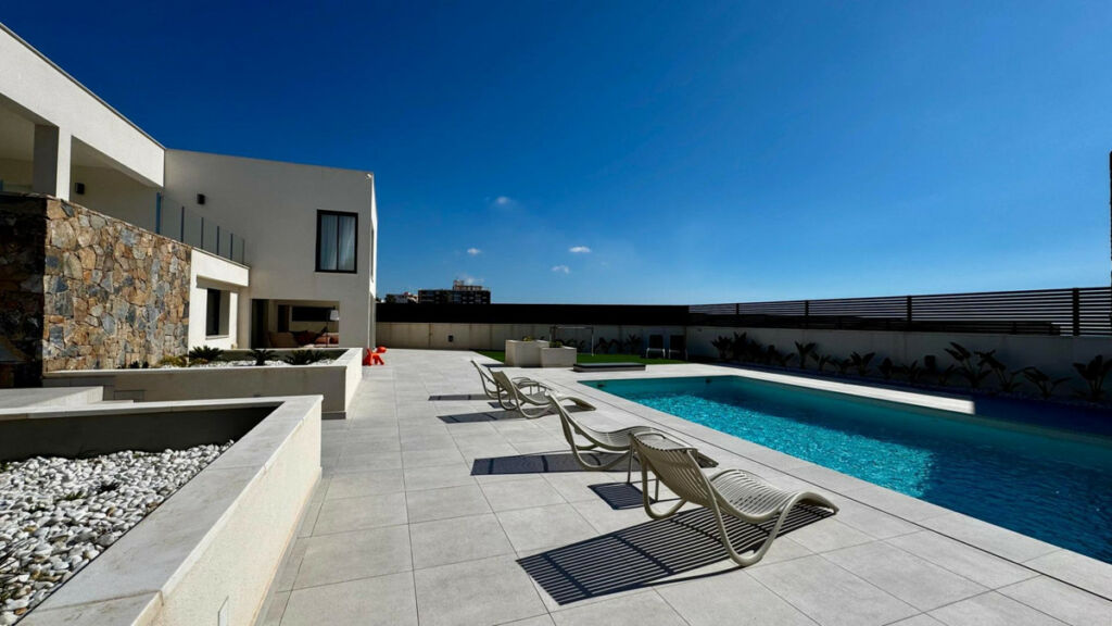 Detached Villa La Veleta Alicante - zdjęcie 3