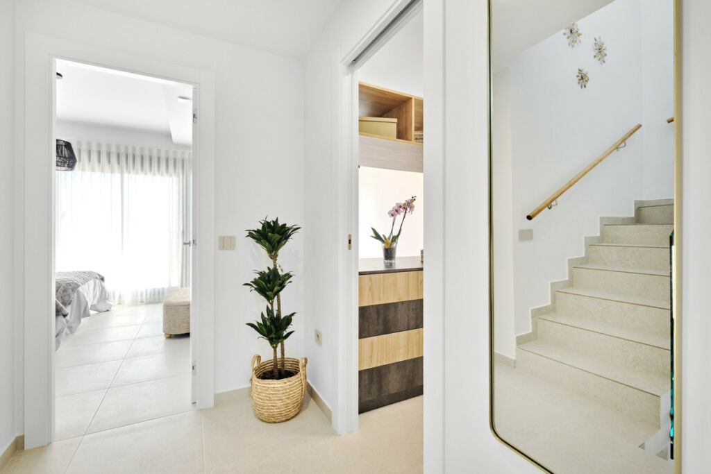 Detached Villa San Miguel de Salinas Alicante - image 35