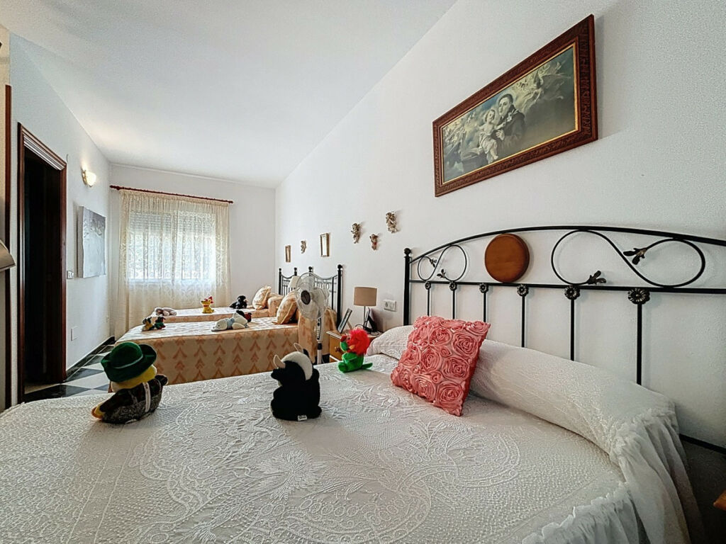 Detached Villa La Viñuela Málaga - imagen 36