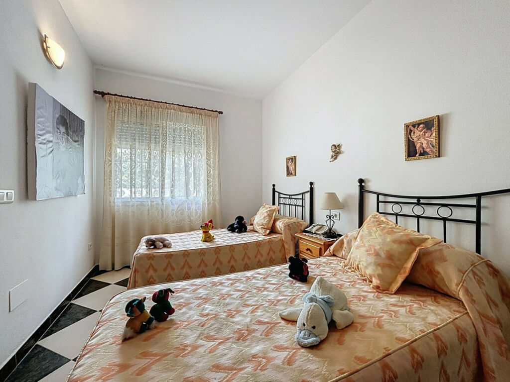 Detached Villa La Viñuela Málaga - imagen 37