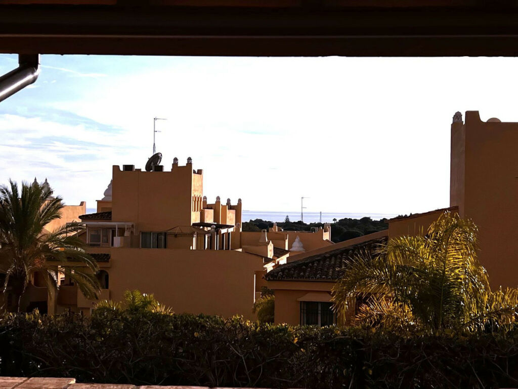 Ground Floor Apartment Elviria Málaga - Bild 4