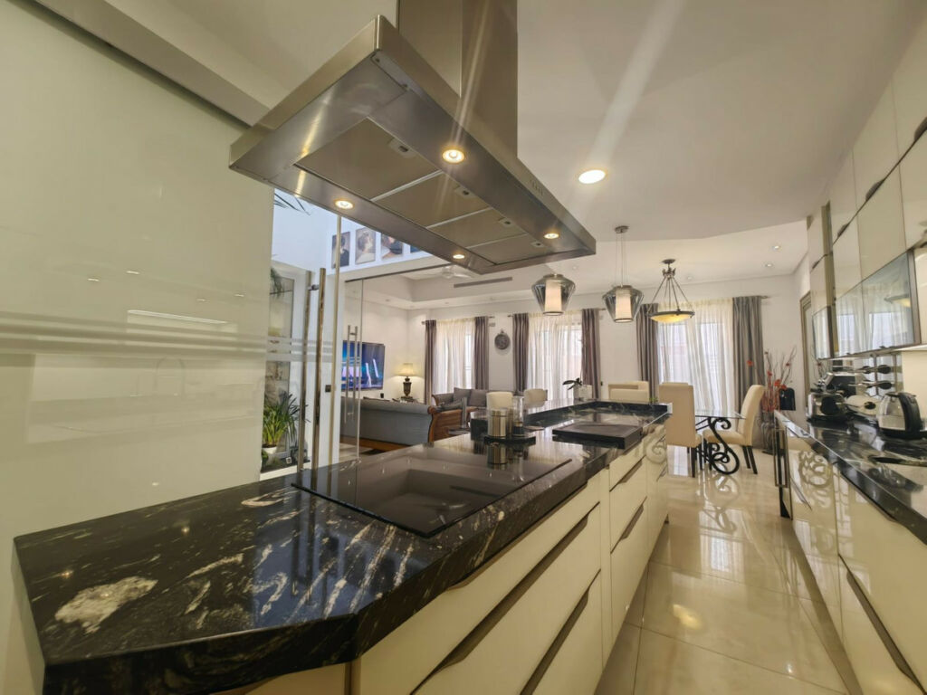 Detached Villa Estepona Málaga - imagen 4