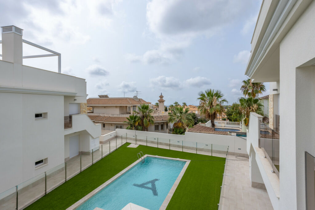 Ground Floor Apartment Villamartin Alicante - Bild 5