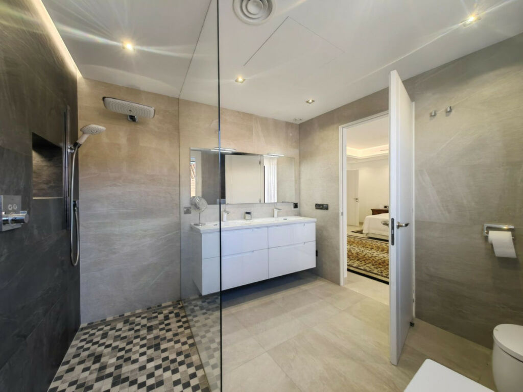 Detached Villa Estepona Málaga - imagen 52