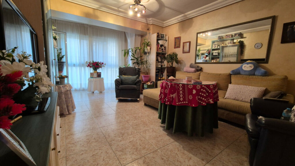 Middle Floor Apartment Torrevieja Alicante - imagen 7