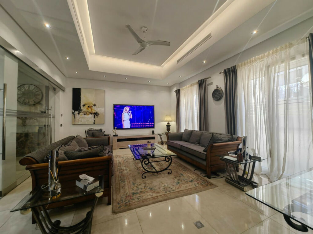 Detached Villa Estepona Málaga - imagen 8