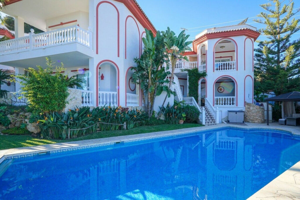 Detached Villa Las Chapas Málaga - Bild 8