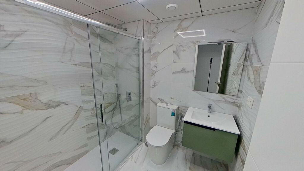 Middle Floor Apartment Torrevieja Alicante - zdjęcie 8