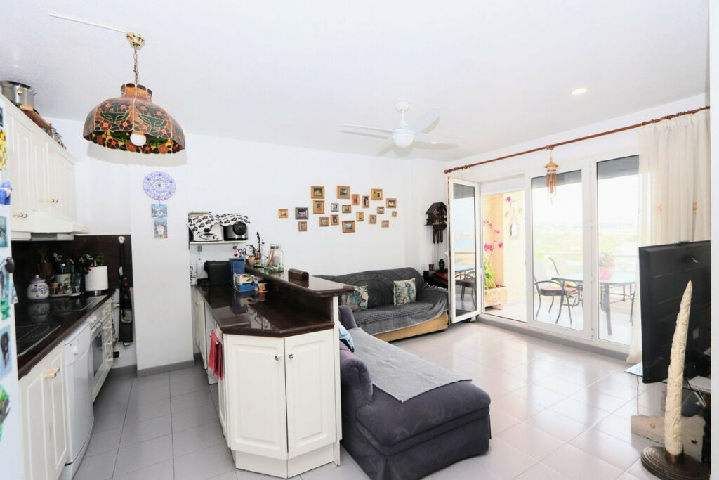 Middle Floor Apartment Playa Flamenca Alicante - image 8