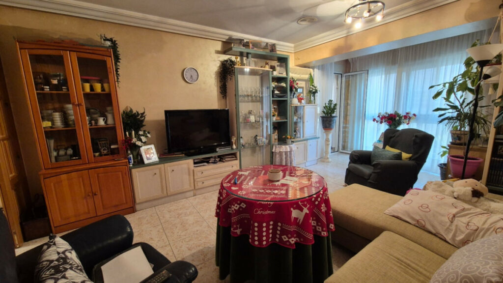 Middle Floor Apartment Torrevieja Alicante - imagen 8