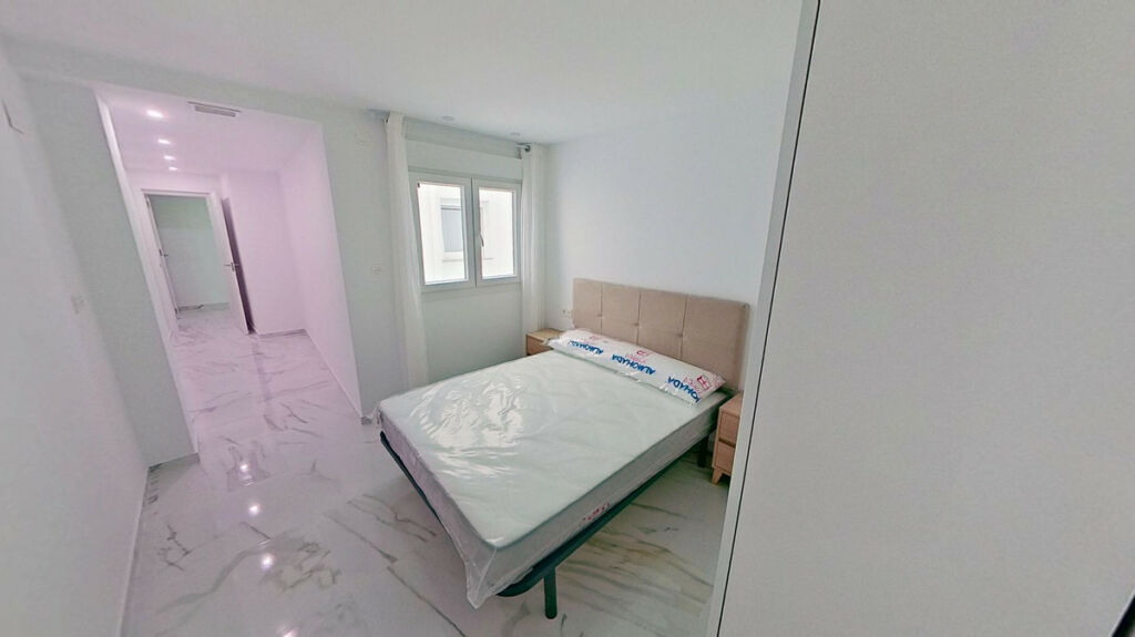 Middle Floor Apartment Torrevieja Alicante - zdjęcie 9
