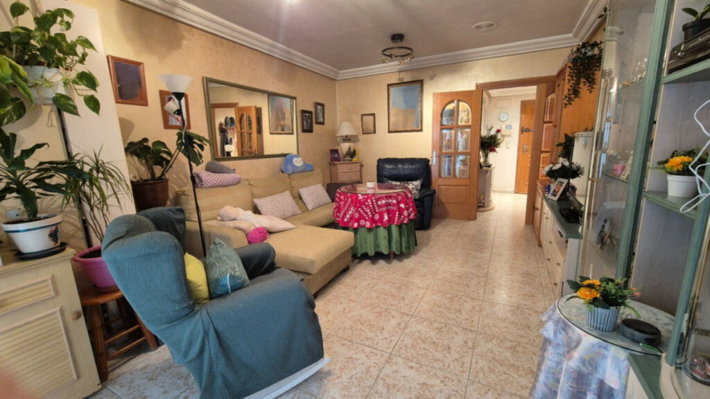 Middle Floor Apartment Torrevieja Alicante - imagen 9