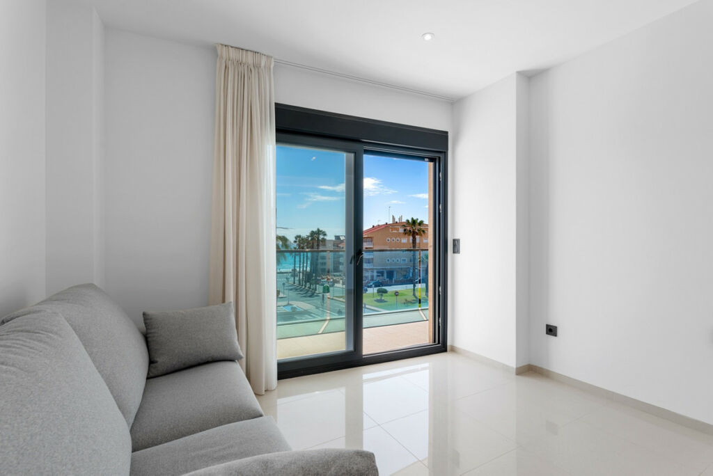Middle Floor Apartment Guardamar del Segura Alicante - imagen 9