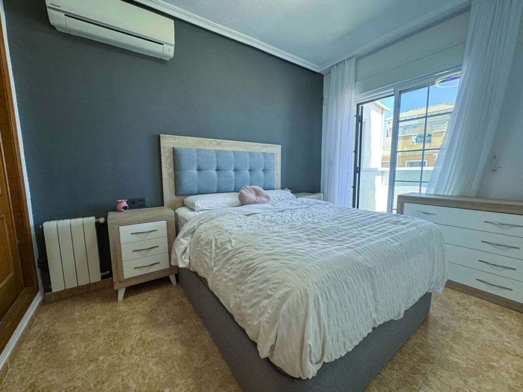 Semi-Detached House Orihuela Costa Alicante - image 11