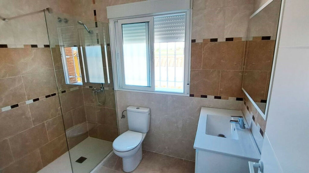 Detached Villa Catral Alicante - image 12