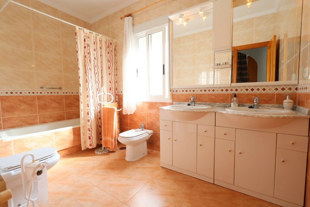 Townhouse Los Balcones Alicante - image 13