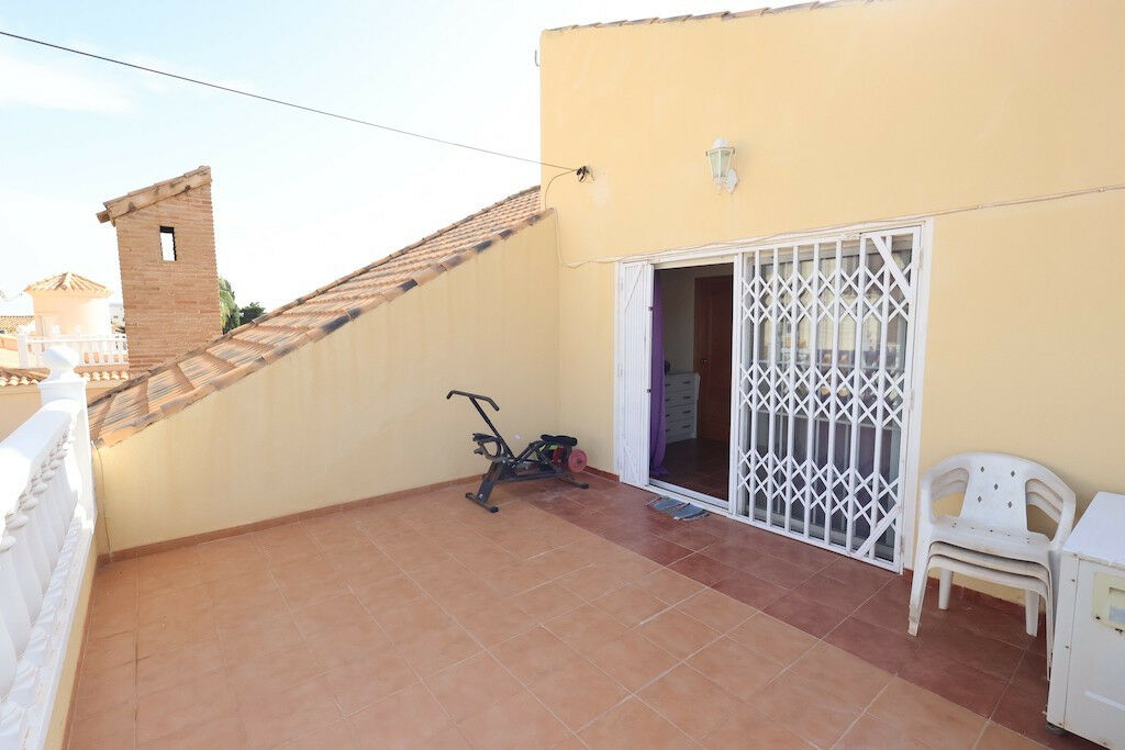 Townhouse Playa Flamenca Alicante - image 14