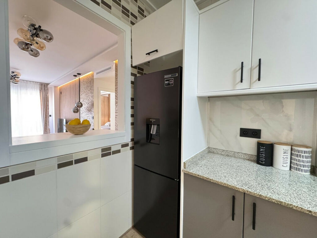 Middle Floor Apartment Torrevieja Alicante - zdjęcie 15
