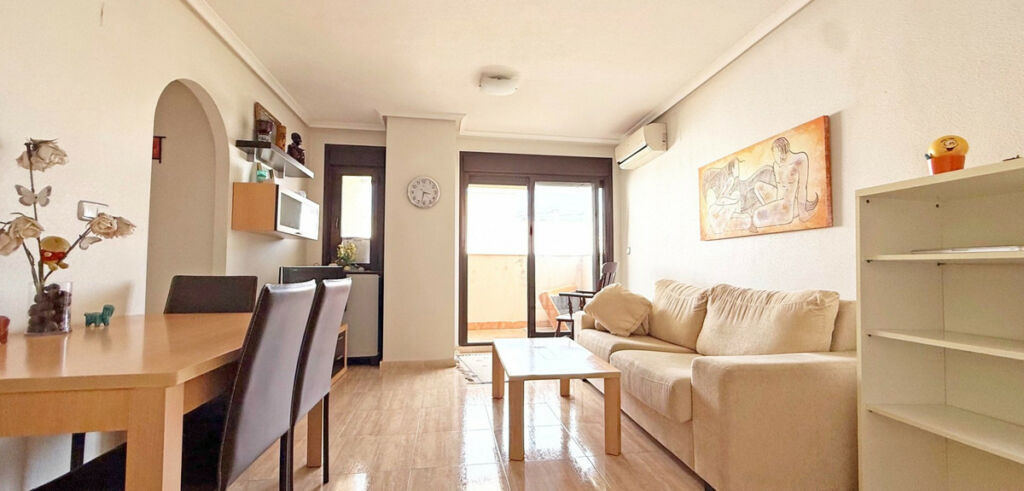 Middle Floor Apartment Torrevieja Alicante - imagen 17