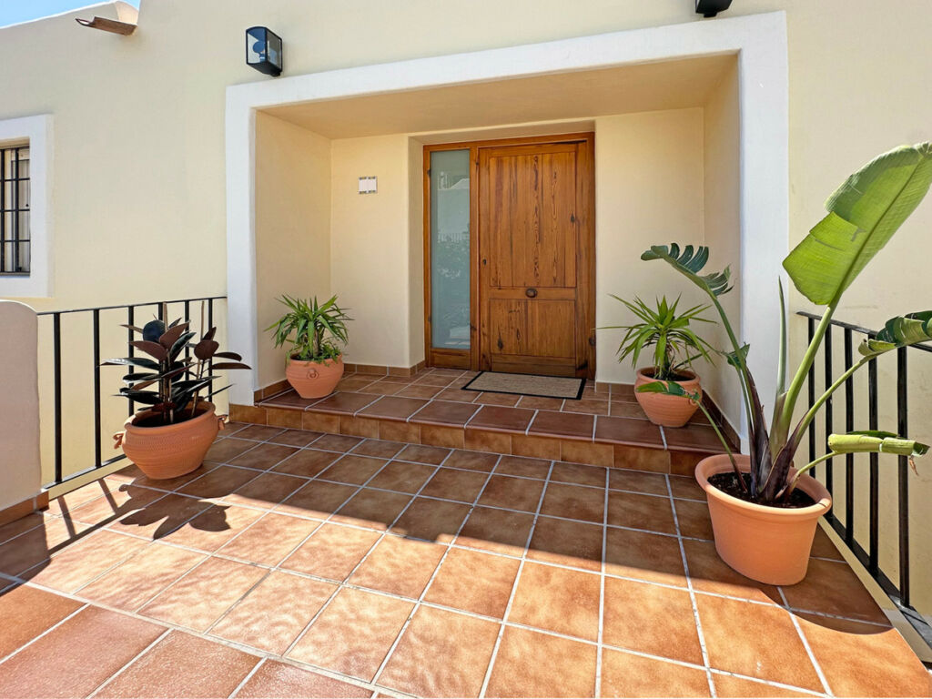 Detached Villa Jalon Alicante - image 18
