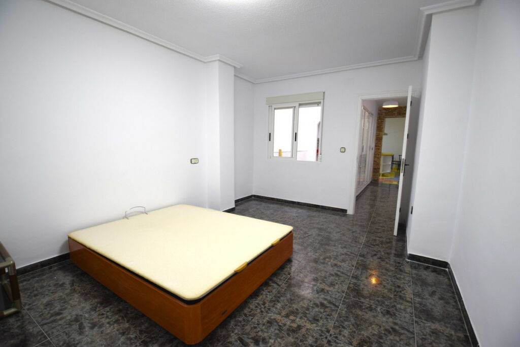 Ground Floor Apartment Guardamar del Segura Alicante - image 2
