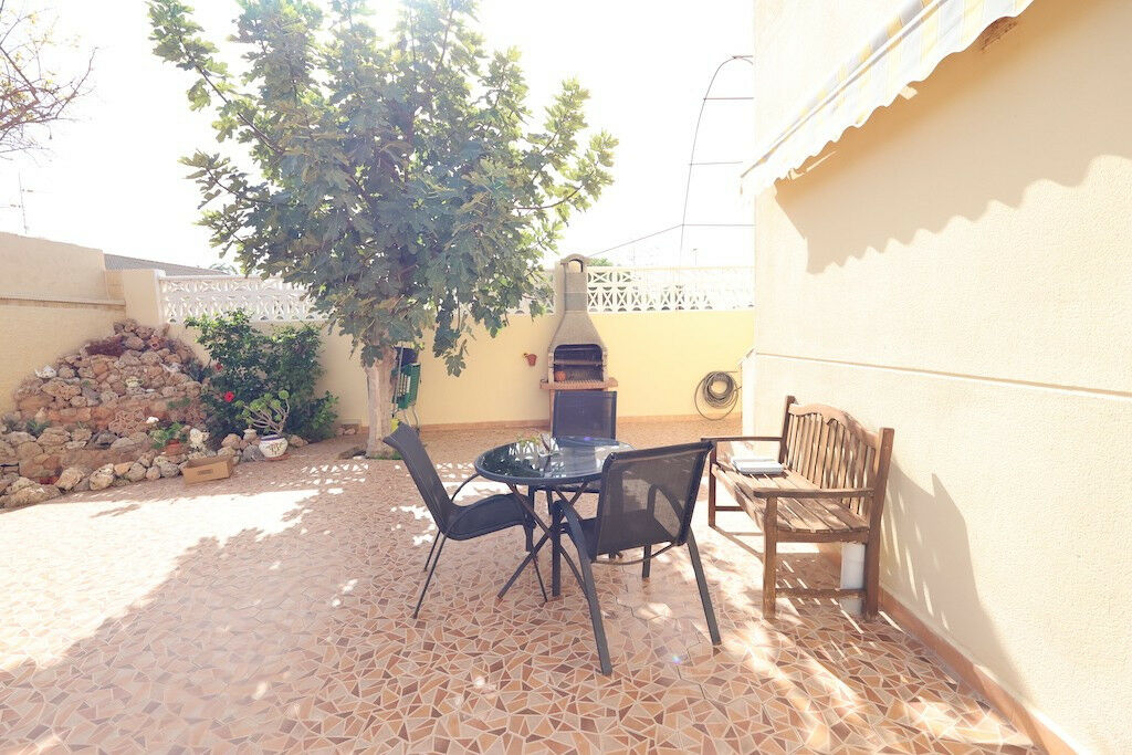 Townhouse Playa Flamenca Alicante - image 2