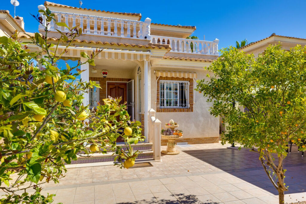 Detached Villa Orihuela Costa Alicante - imagen 2
