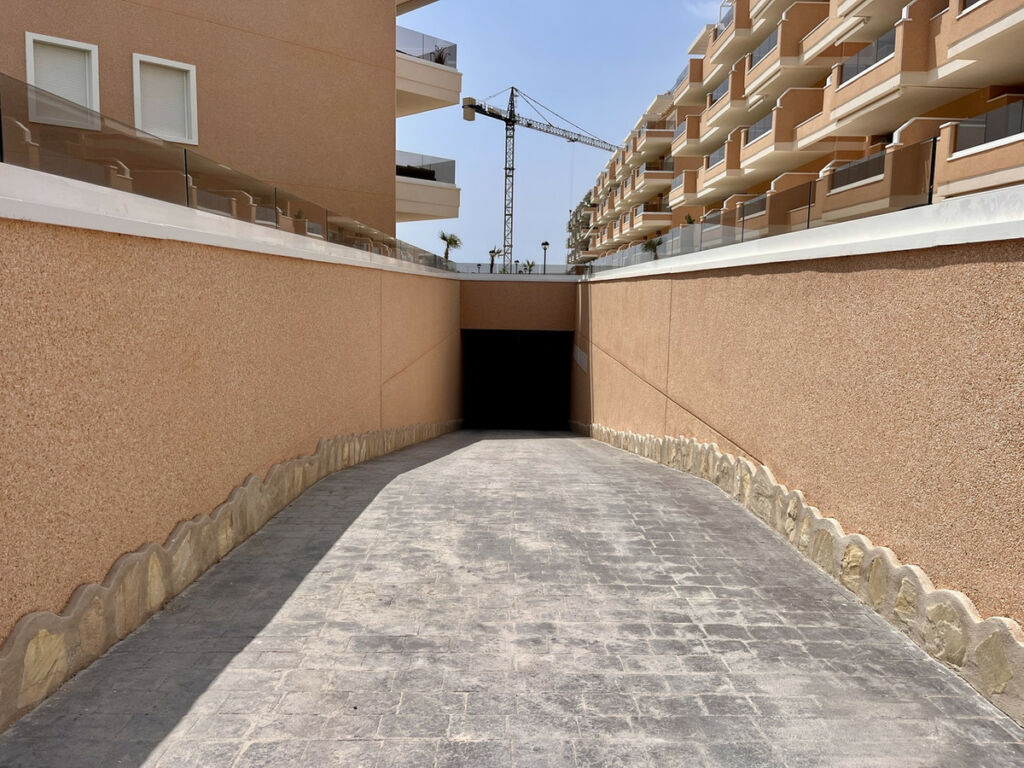 Middle Floor Apartment Guardamar del Segura Alicante - image 24