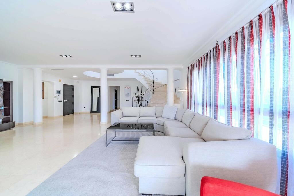Detached Villa Cabo Roig Alicante - image 31