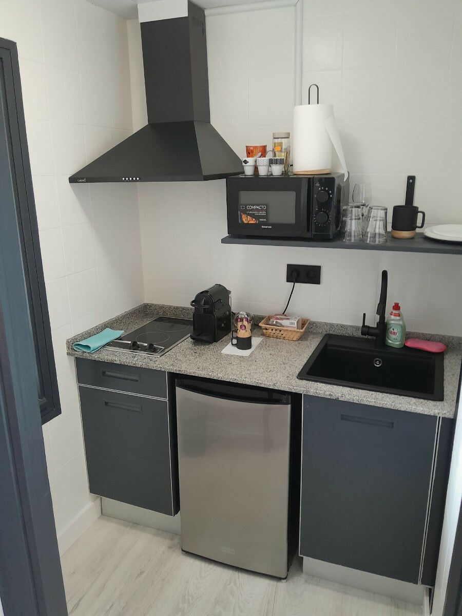 Middle Floor Apartment Benidorm Alicante - image 4