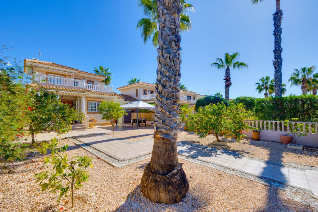 Detached Villa Orihuela Costa Alicante - imagen 4